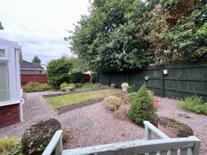 Photo 8- click for photo gallery